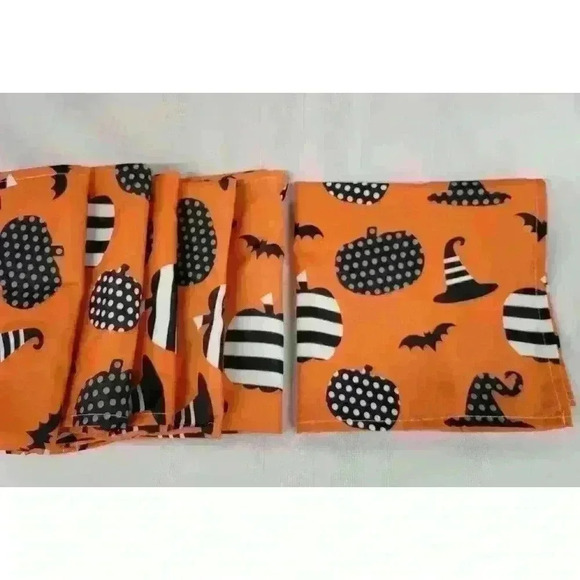 Set of 6-Cynthia Rowley-Curious Halloween Napkins - Picture 2 of 4